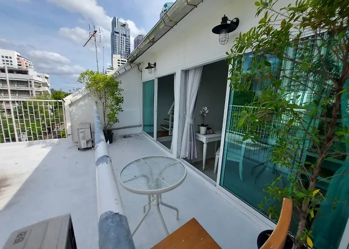 Bliss Silom